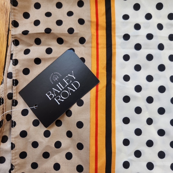 Scarf - Picture 3 of 3